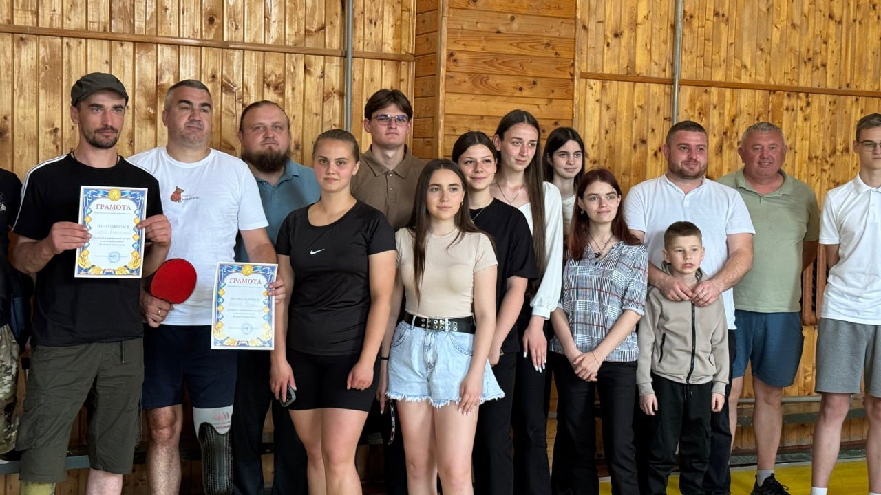 «В єдності — наша сила»: товариська зустріч із настільного тенісу між студентами та захисниками